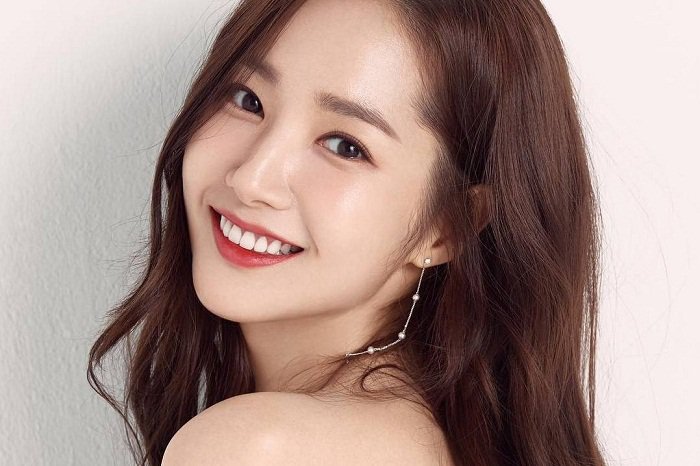 Khuôn Mặt Đẹp Gái