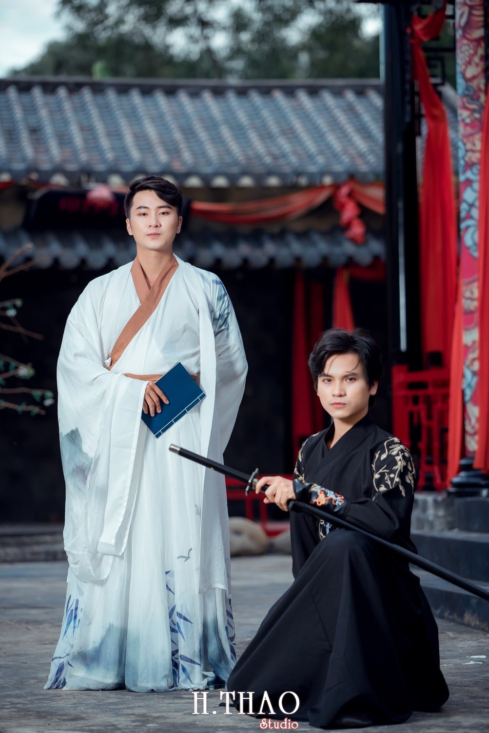 Anh co trang nam 16 - Chụp ảnh nghệ thuật cổ trang tuyệt đẹp với phim trường Blue
