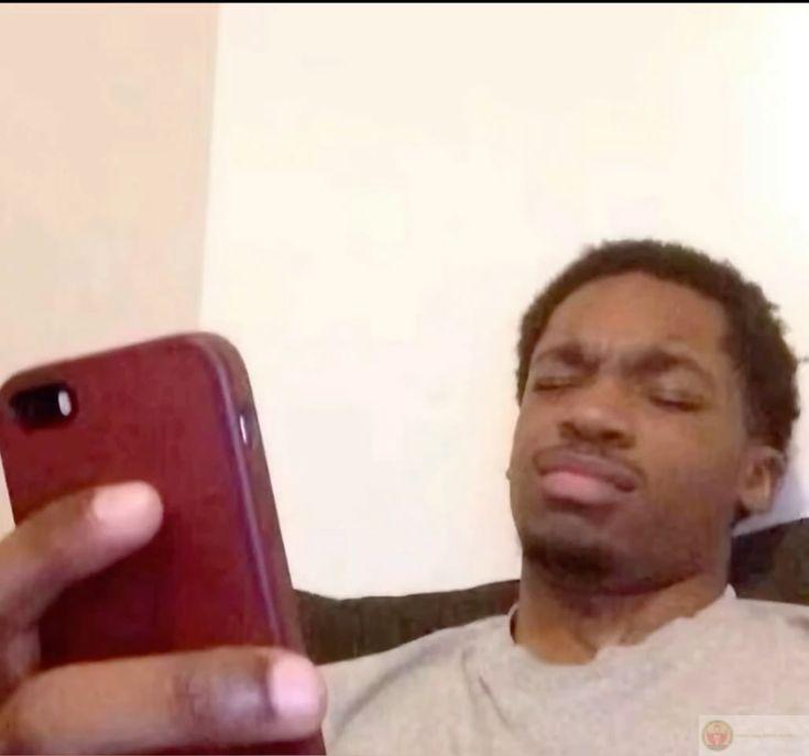 Ảnh meme khinh bỉ luôn xuất hiện trong các bài đăng chế hài trên mạng