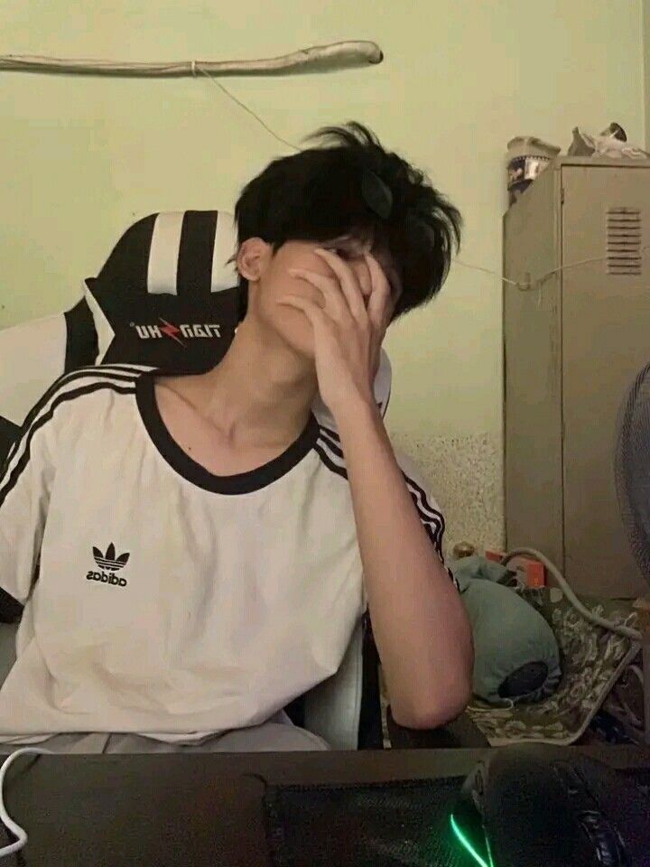 Hình trai 2k8 dễ thương khiến cộng đồng mạng không thể bỏ qua khi nhìn thấy