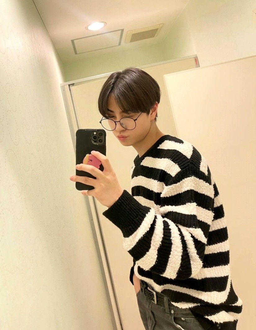 Dáng đứng vô tình nhưng ảnh lại rất có ý