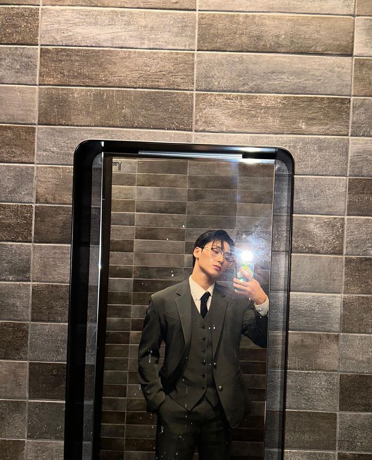 Chụp gương mà thành ảnh profile