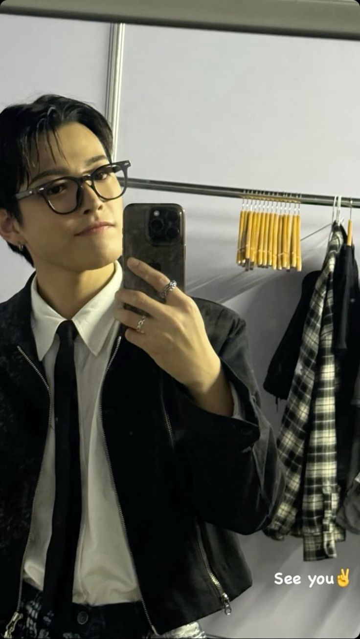 Chỉ là một ngày bình thường và một gương phản chiếu tốt