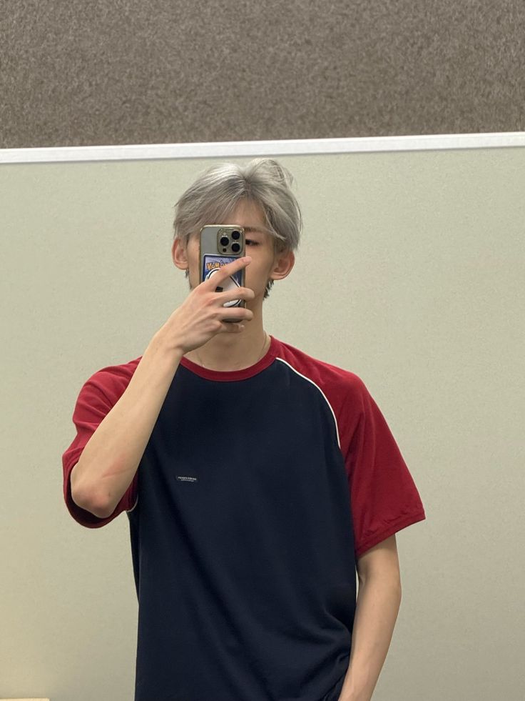 Trước gương là thói quen, sau ảnh là nghệ thuật