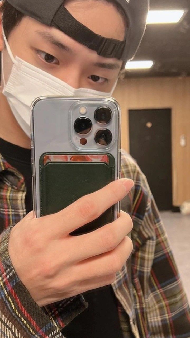 Chỉ cần ánh đèn và gương, thế là đủ