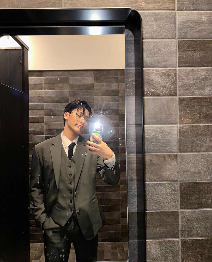 Cầm điện thoại lên là thành nhân vật chính