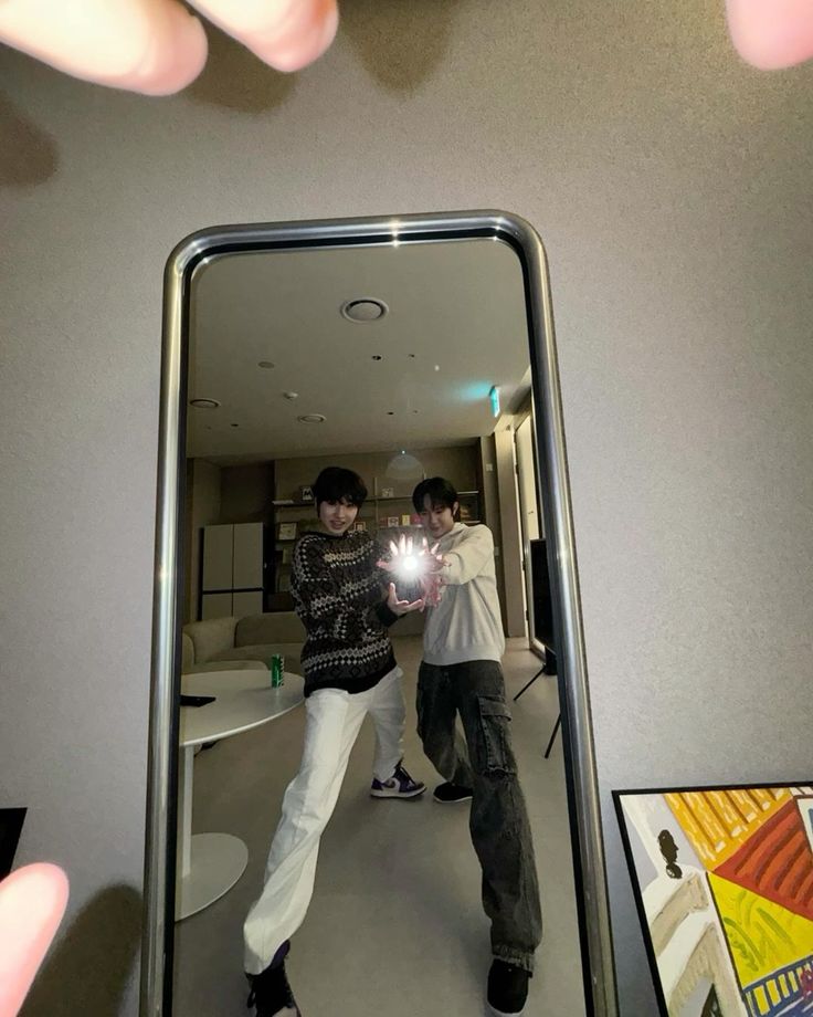 Nhẹ nghiêng đầu là thần thái tự hiện