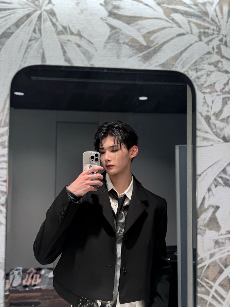 Một ngày thường, một góc gương, một bức ảnh đáng nhớ