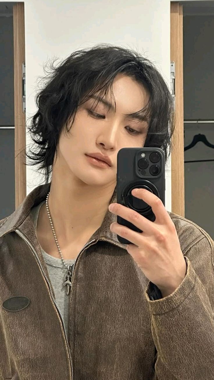 Mỗi góc nghiêng là một bí mật