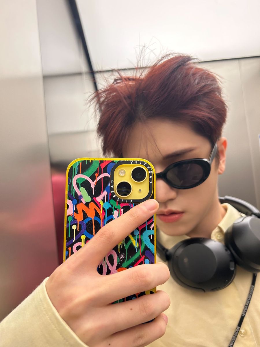 Mỗi lần soi gương là một lần giật mình