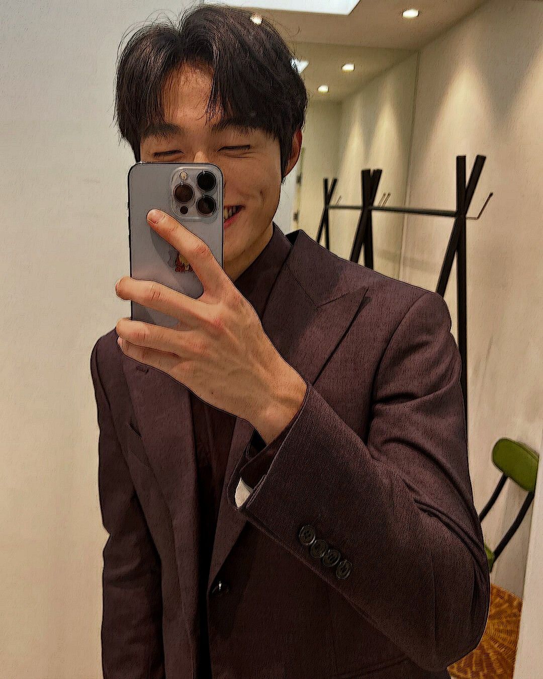 Mỗi lần soi gương là một lần casting