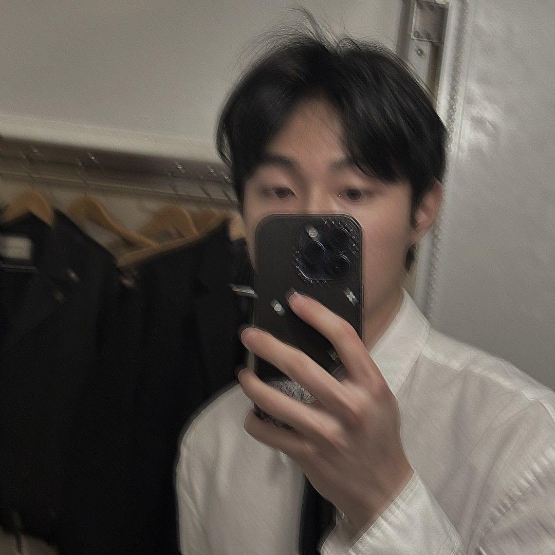 Không cần filter, chỉ cần cái gương hiểu chuyện