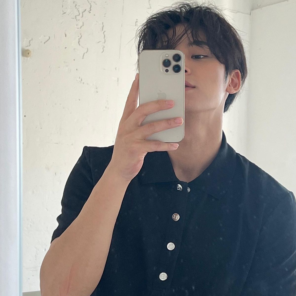 Không cần nói gì, ánh sáng và gương đã đủ