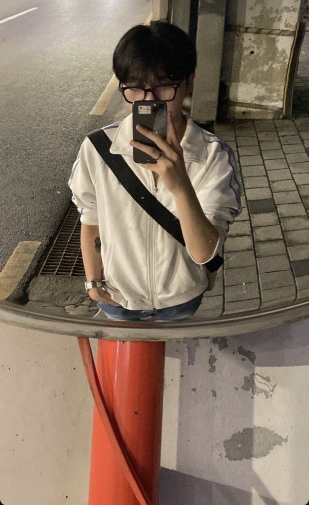 Không thấy mặt, vẫn thấy vibe