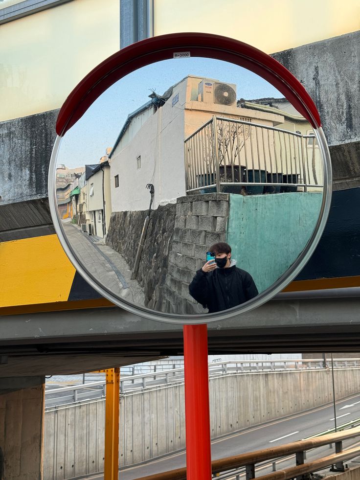 Một góc gương, cả bầu trời thần thái