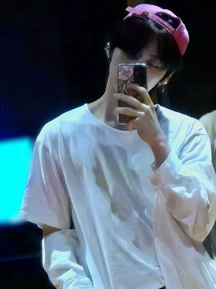 Một góc nghiêng, trăm ánh nhìn