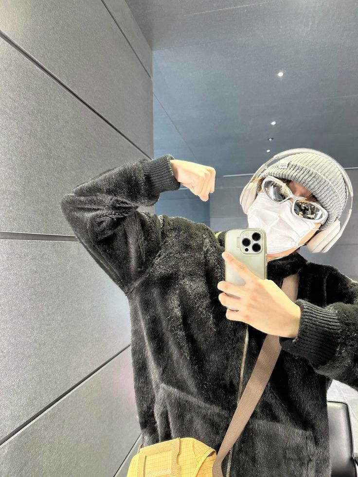 Không biết làm gì nên đứng đây thôi