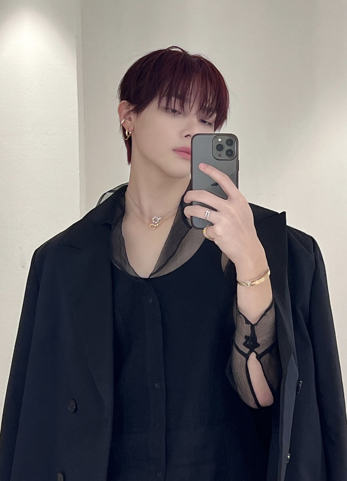 Gương cũ nhưng góc chụp chưa từng lỗi thời