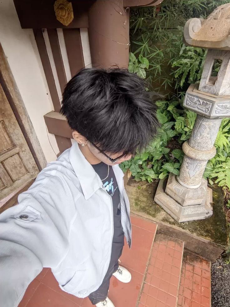 Ảnh trai đẹp che mặt K9