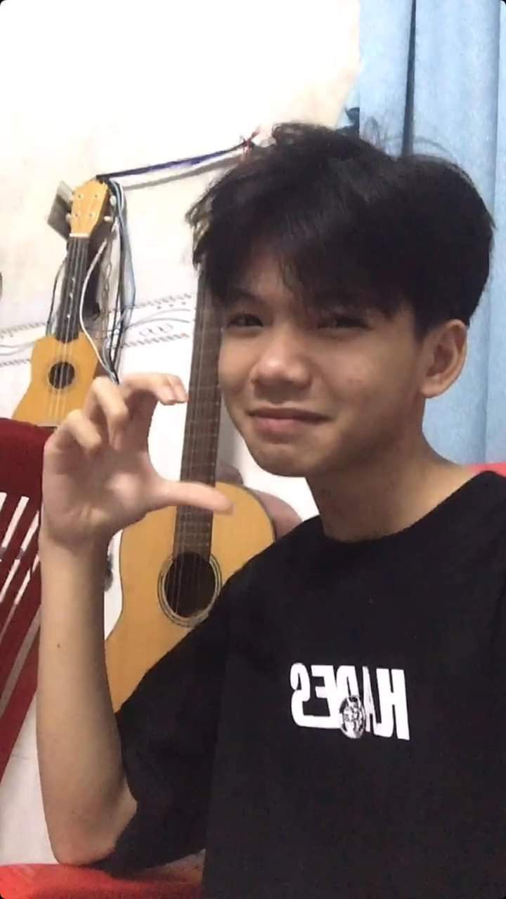 Bộ ảnh trai đẹp 2013 trở thành lựa chọn hàng đầu trong nhiều nhóm chia sẻ hình ảnh