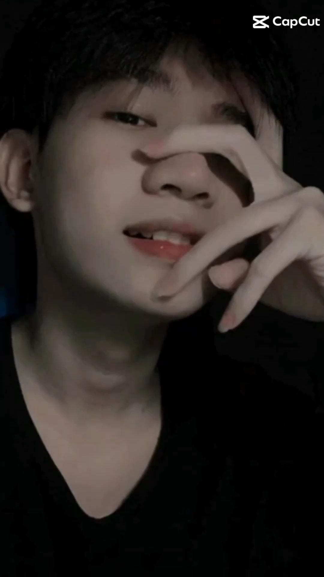 Hình ảnh trai đẹp K13 lan tỏa mạnh mẽ, được yêu thích rộng rãi trên các nền tảng