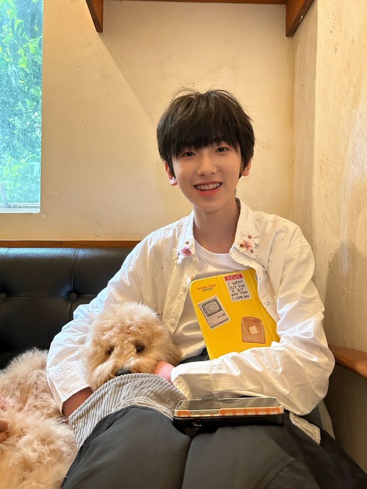 Ảnh trai đẹp 2k10 khiến cộng đồng mạng thích thú bởi sự ngây ngô đáng mến