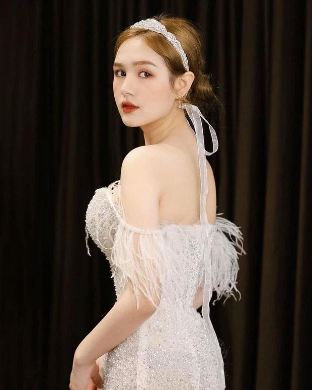 Anh trai Xoài Non hiếm hoi lộ diện, xuýt xoa mặt cực phẩm