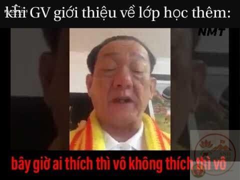 Khi người chế thêm chữ vô lý, hình ảnh trở nên hài hước ngoài mong đợi