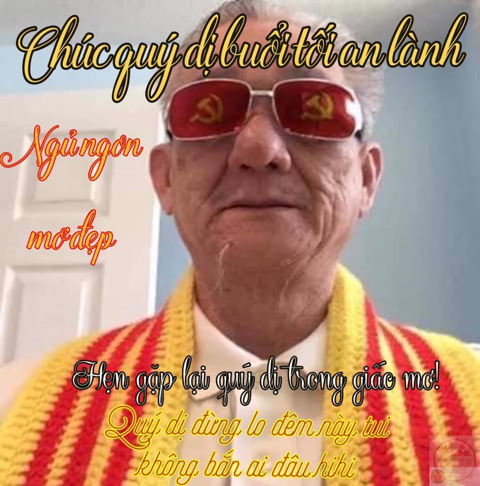 Một nụ cười hiếm hoi của Trần Dần trở thành khoảnh khắc chế bất hủ