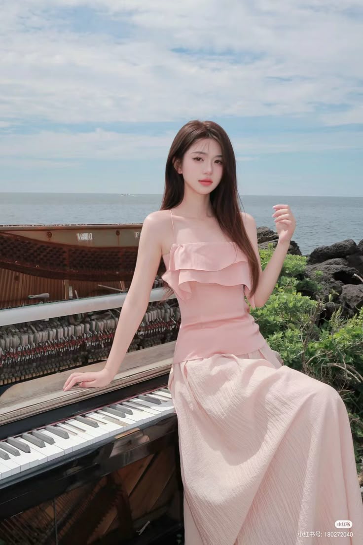 Cách tạo dáng váy kiểu Hàn đơn giản