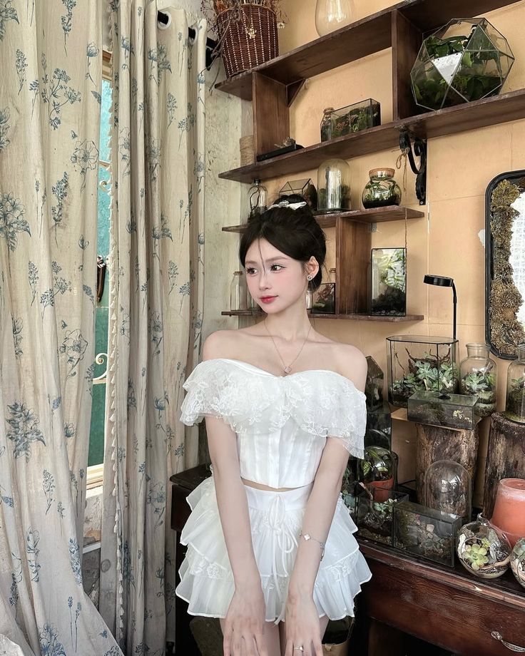 Ánh nhìn e ấp tạo dáng kiểu Hàn