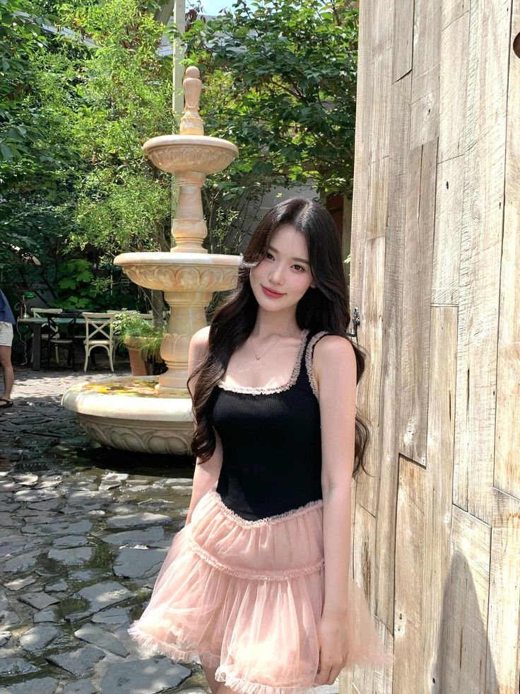 Cách đứng gần cửa sổ chuẩn Hàn Quốc