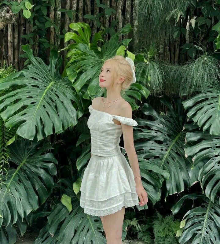 Váy nhẹ phối dáng chân trước chân sau