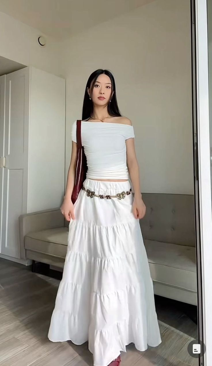 Váy dài thêm đẹp nhờ dáng hợp lý