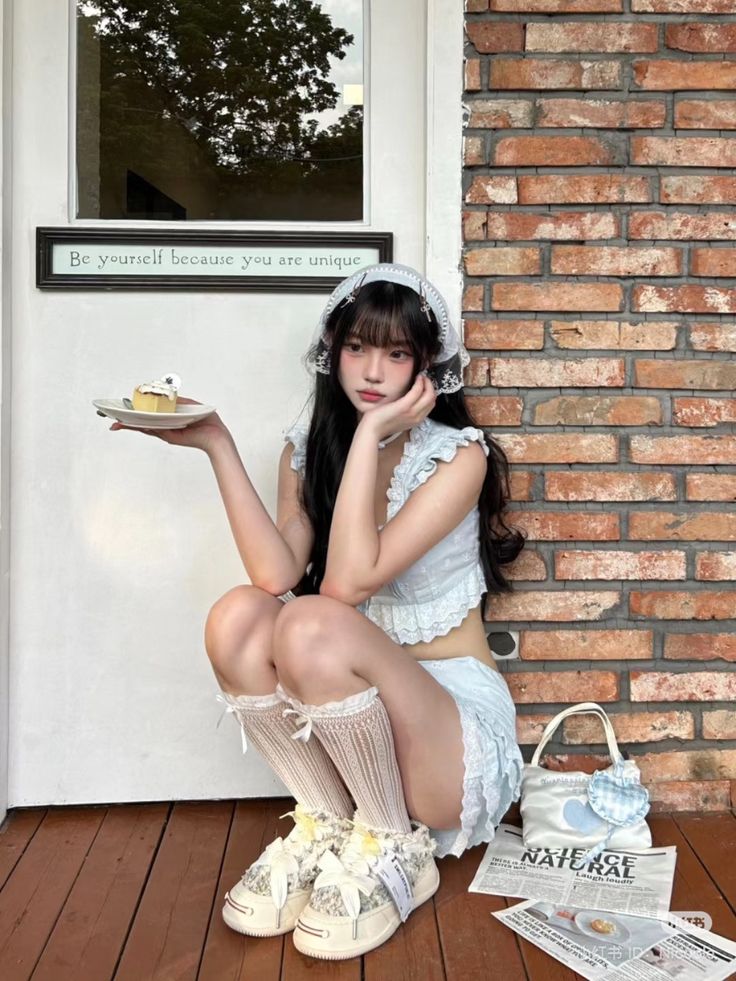 Một dáng nhẹ giúp váy thêm cuốn hút