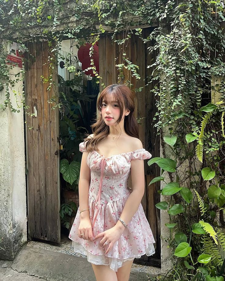 Váy ngắn hợp với phong cách năng động