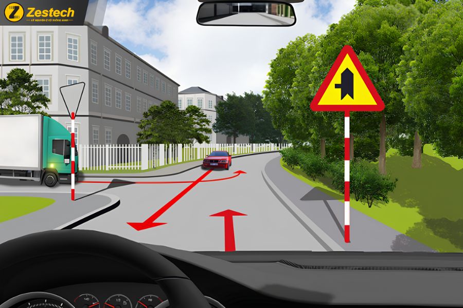 Khi tham gia giao thông, phải tuân thủ đúng thứ tự đường ưu tiên