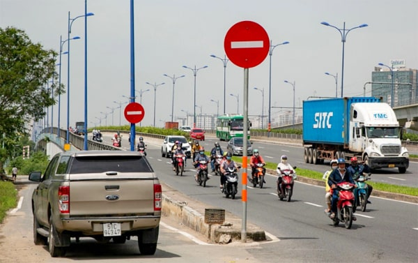 Vị trí đặt biển báo cấm đi ngược chiều