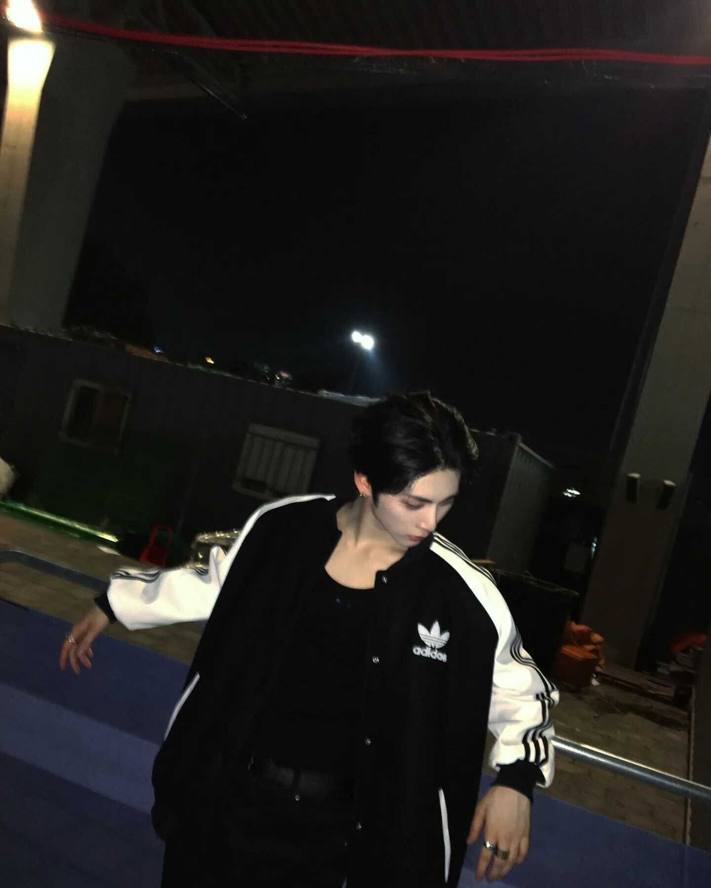 Ánh đèn đường phản chiếu cả một tâm hồn