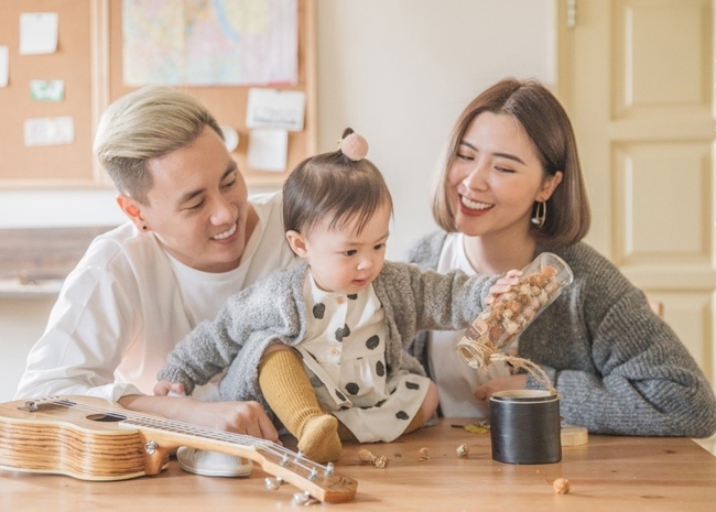 chup anh gia dinh 3 nguoi dep