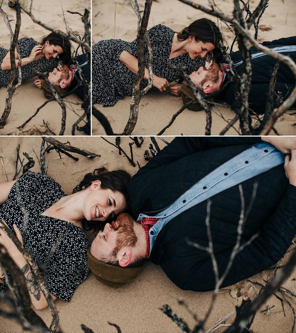 Concept nằm trên cát