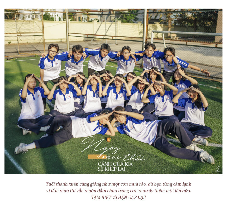 Xếp hình chụp ảnh kỷ yếu