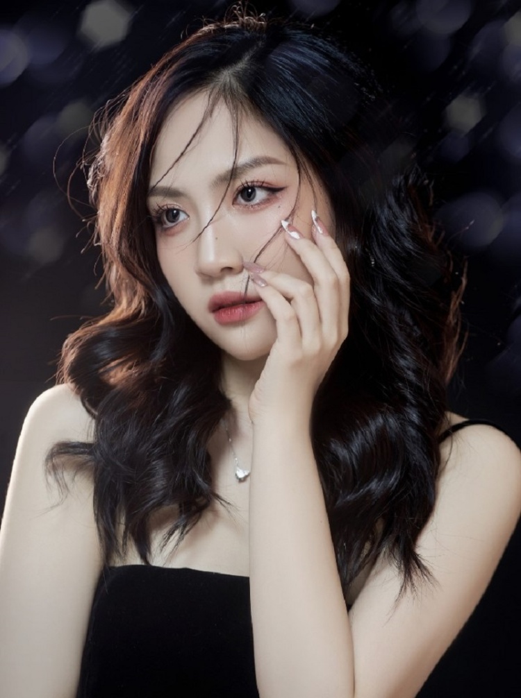 Chụp ảnh tự nhiên như đang đi trên đường