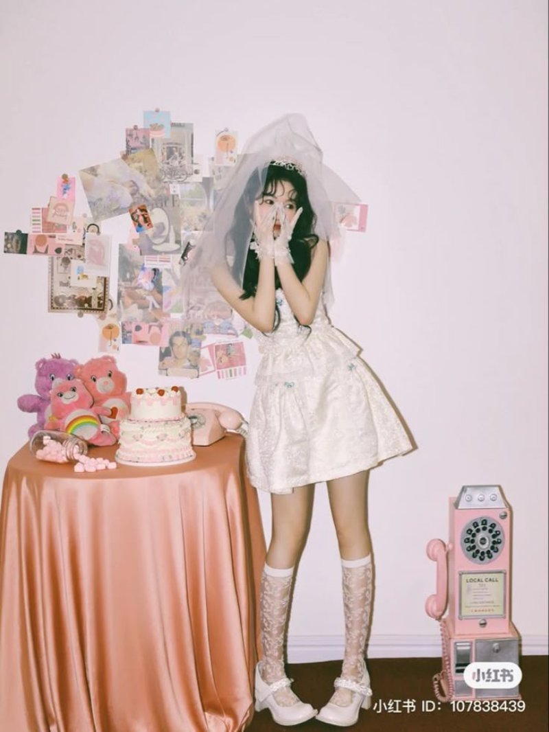 Concept party ngoài trời với bánh sinh nhật ( Nguồn ảnh: Sưu tầm )