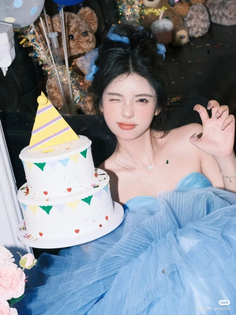 Trang trí phông nền (background) ấn tượng ( Nguồn ảnh: Sưu tầm )