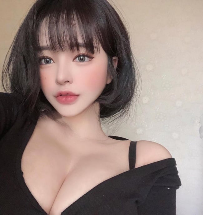 Người đẹp Kim Dong Ran chụp X-quang chứng minh vòng 1 đẹp tự nhiên