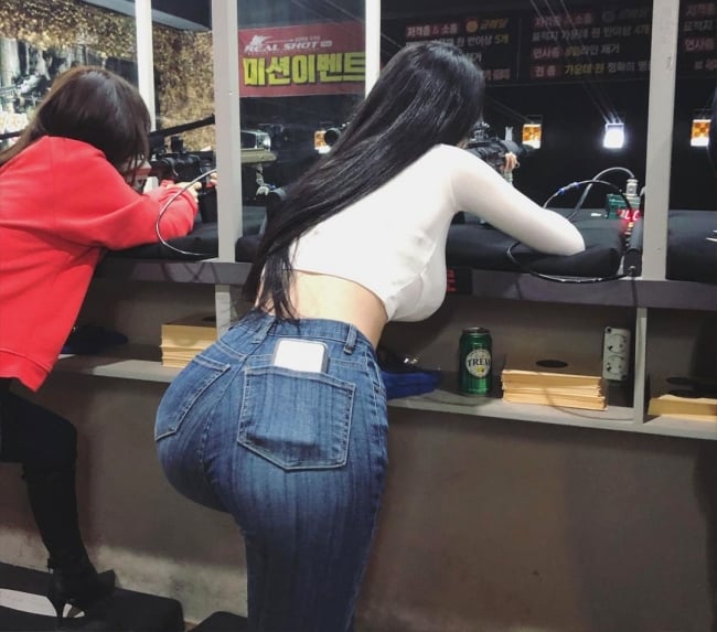 Người đẹp Kim Dong Ran chụp X-quang chứng minh vòng 1 đẹp tự nhiên