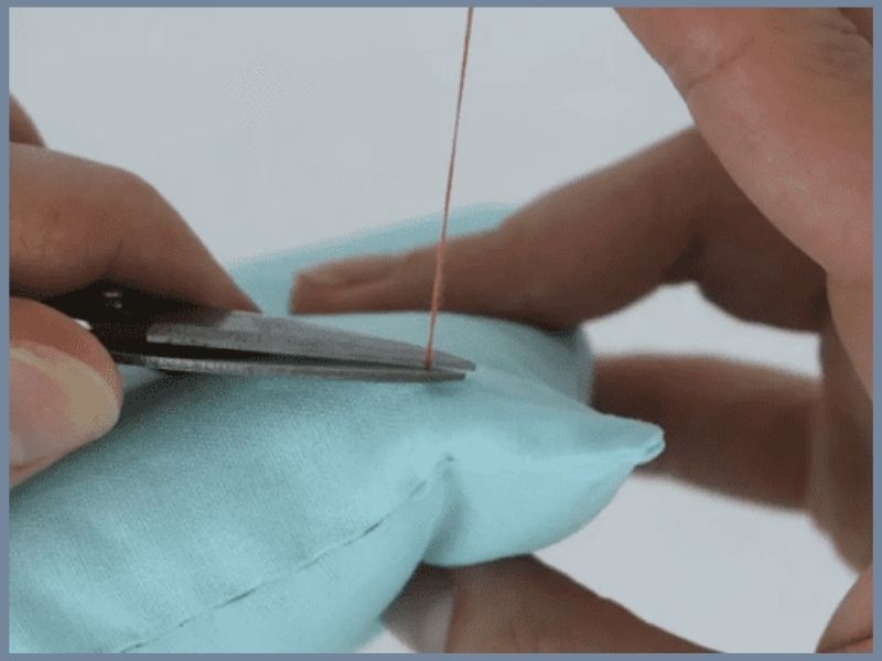 cách thu nhỏ cổ áo bị rộng