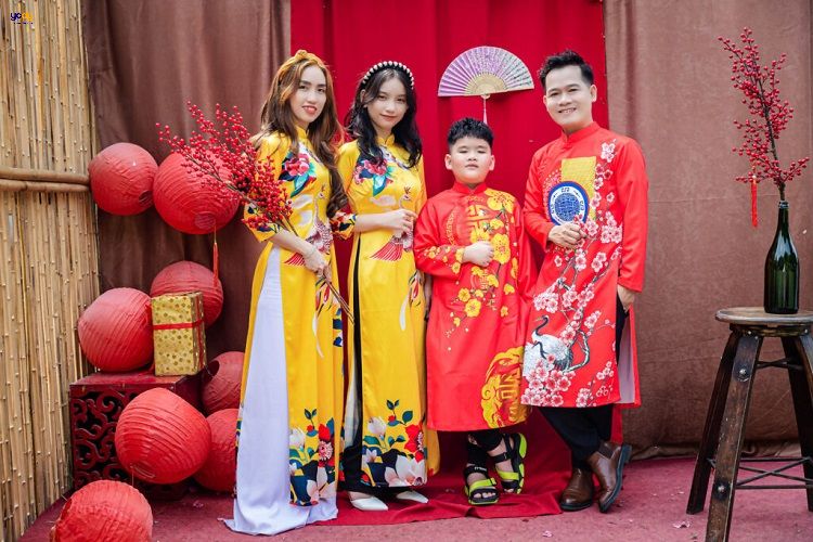 Tạo dáng áo dài