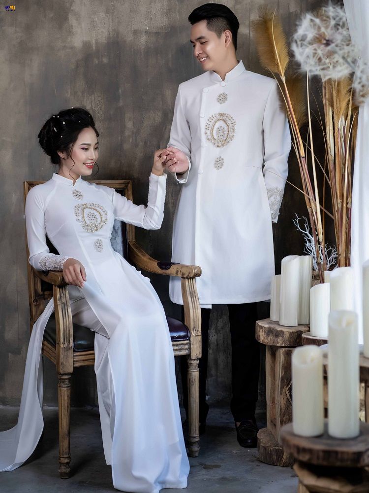 Cách chụp ảnh với áo dài cách tân